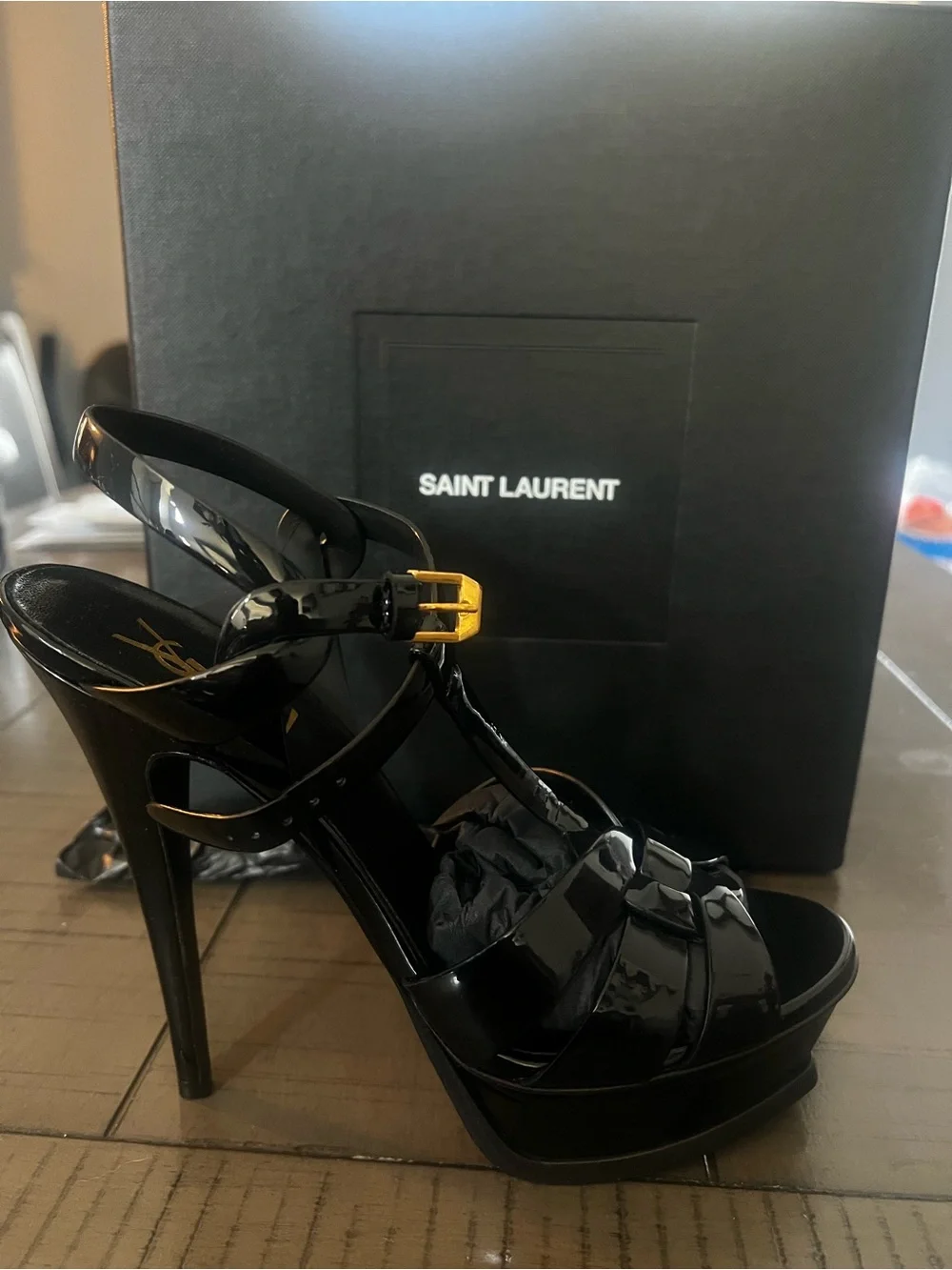 Saint Laurent glossy black